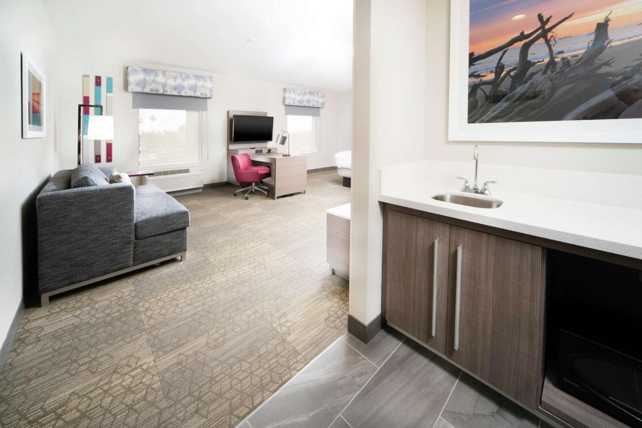King Studio Suite - Hearing Accessible/Non-Smoking at Hampton Inn & Suites Santa Maria