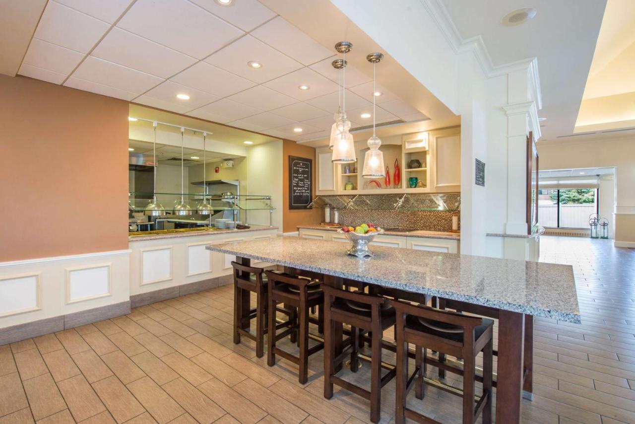 | Hilton Garden Inn Poughkeepsie/Fishkill