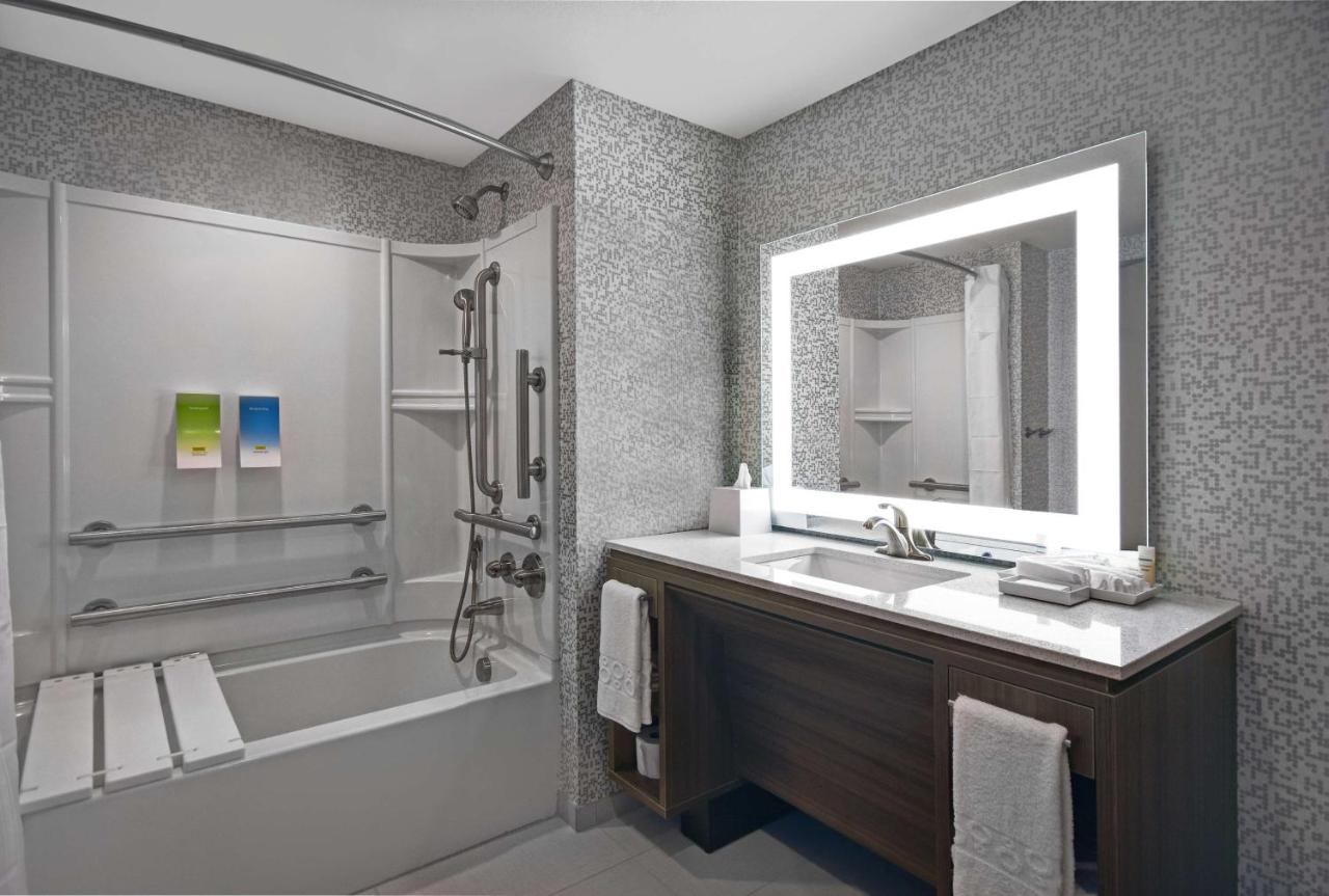 Queen Studio with Two Queen Beds - Hearing Accessible/Non-Smoking at Home2 Suites by Hilton Utica, NY