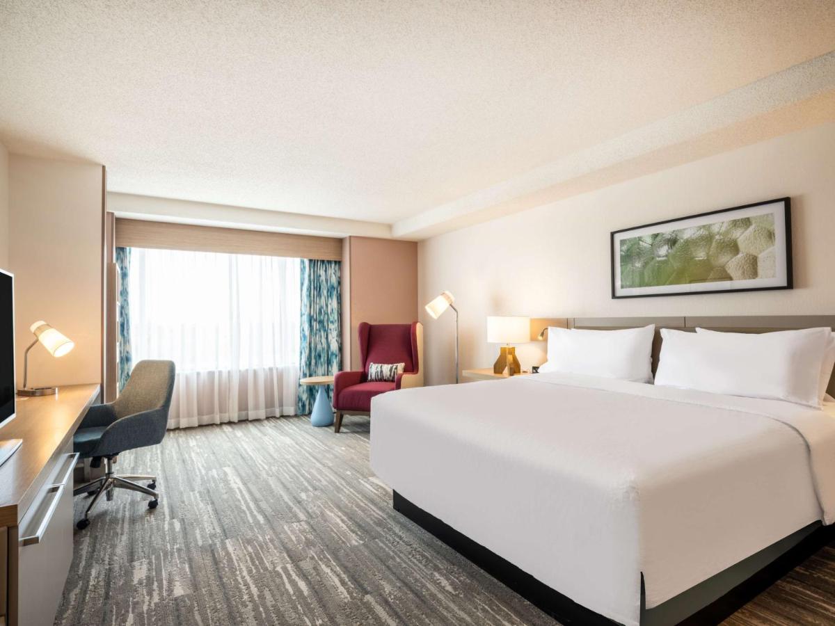 King Room with River View - Hearing Accessible at Hilton Garden Inn Toledo Downtown