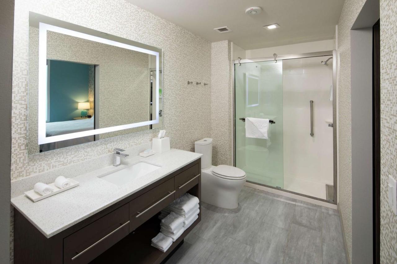 One-Bedroom King Suite at Home2 Suites by Hilton Owasso, OK