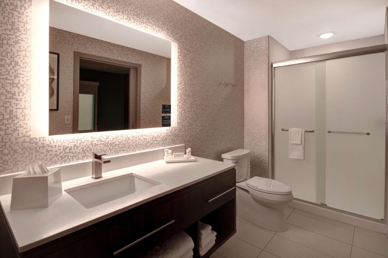 One-Bedroom Queen Suite - Non-Smoking at Home2 Suites BY Hilton Tucson Downtown