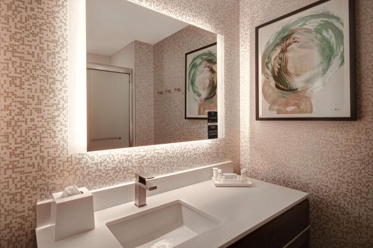 Premium Queen Studio with View - Non-Smoking at Home2 Suites BY Hilton Tucson Downtown