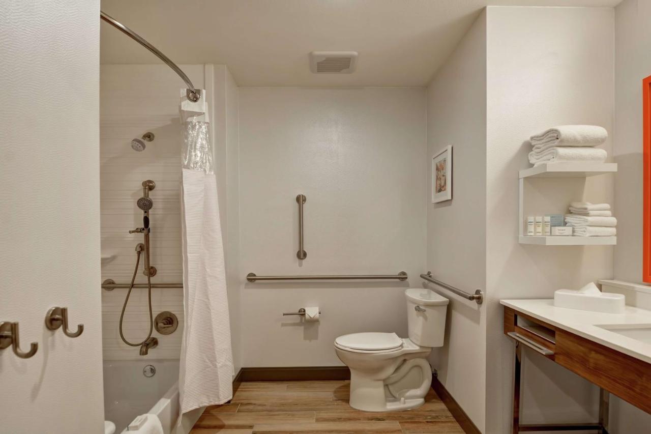 Queen Room with Two Queen Beds - Mobility Accessible/Non-Smoking at Hampton Inn & Suites Tucson Tech Park