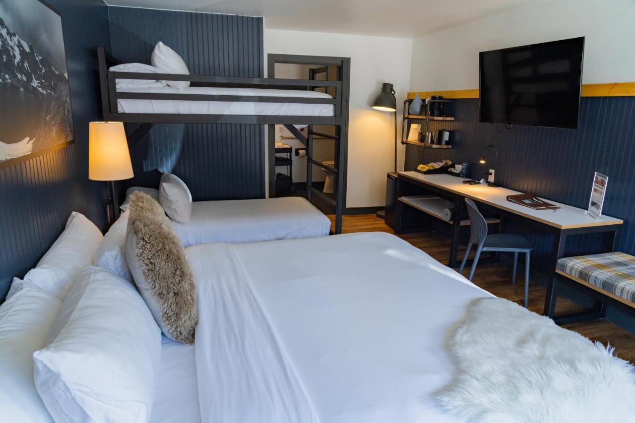 Triple Room - Disability Access at Gravity Haus Winter Park