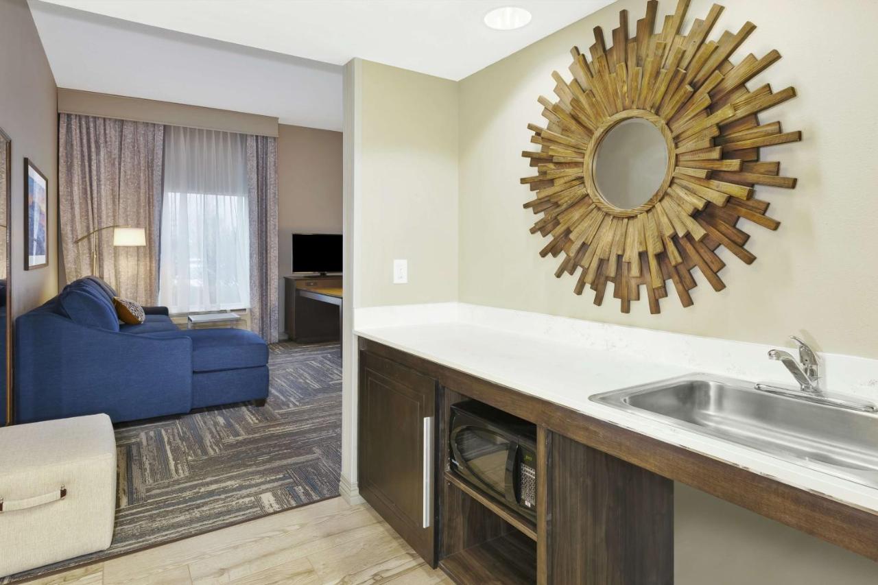 King Room with Sofa Bed - Mobility/Hearing Accessible at Hampton Inn & Suites Wells-Ogunquit