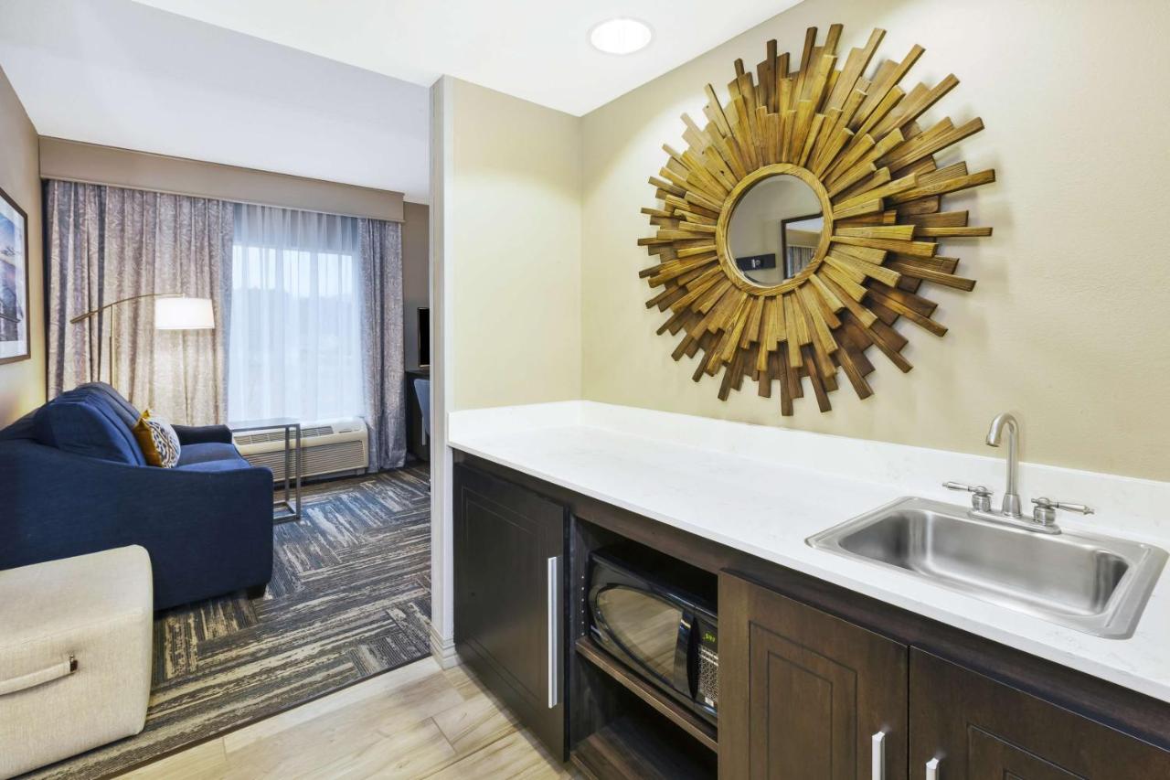 King Room with Sofa Bed - Mobility/Hearing Accessible at Hampton Inn & Suites Wells-Ogunquit