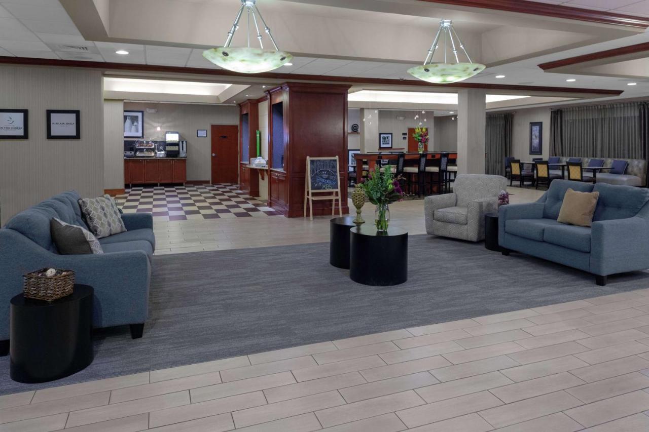 | Hampton Inn Woodbridge