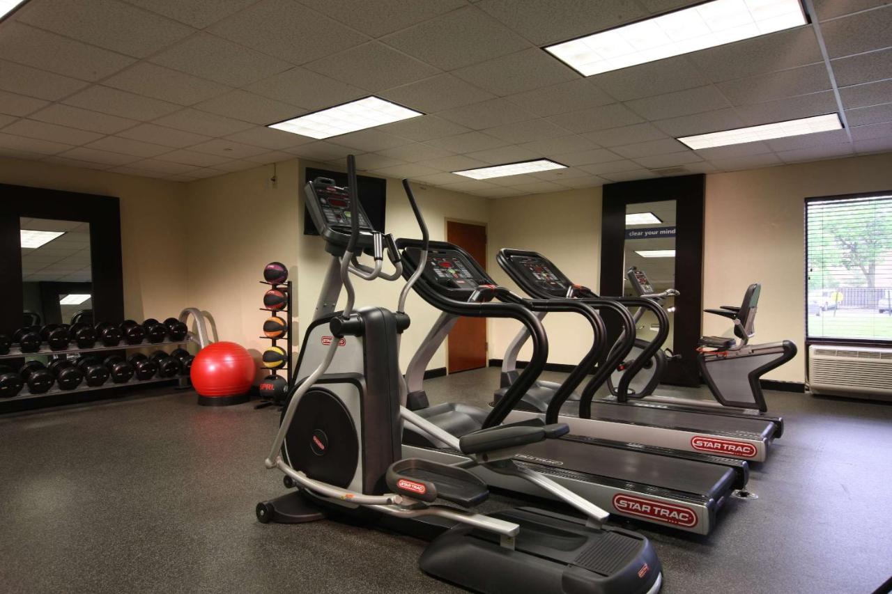 | Hampton Inn Woodbridge