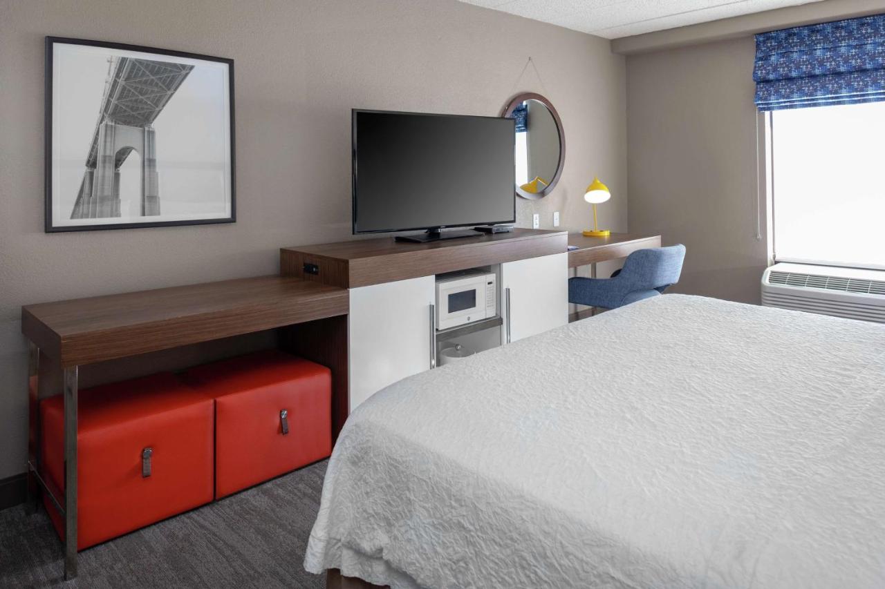 | Hampton Inn Woodbridge
