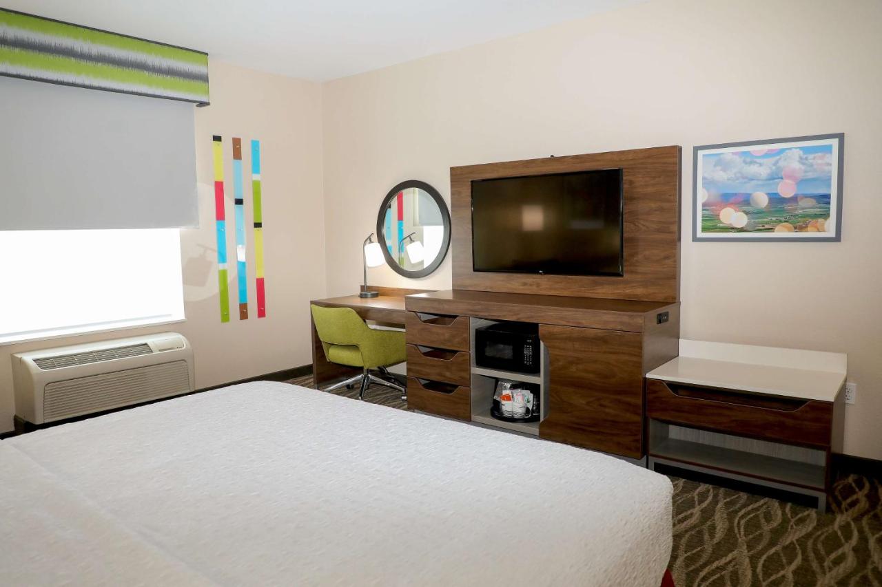 King Room - Disability Access/Non-Smoking at Hampton Inn Ellensburg