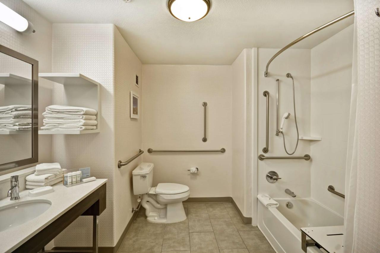 Queen Room with Two Queen Beds with Tub - Disability Accessible at Hampton Inn & Suites Yuma