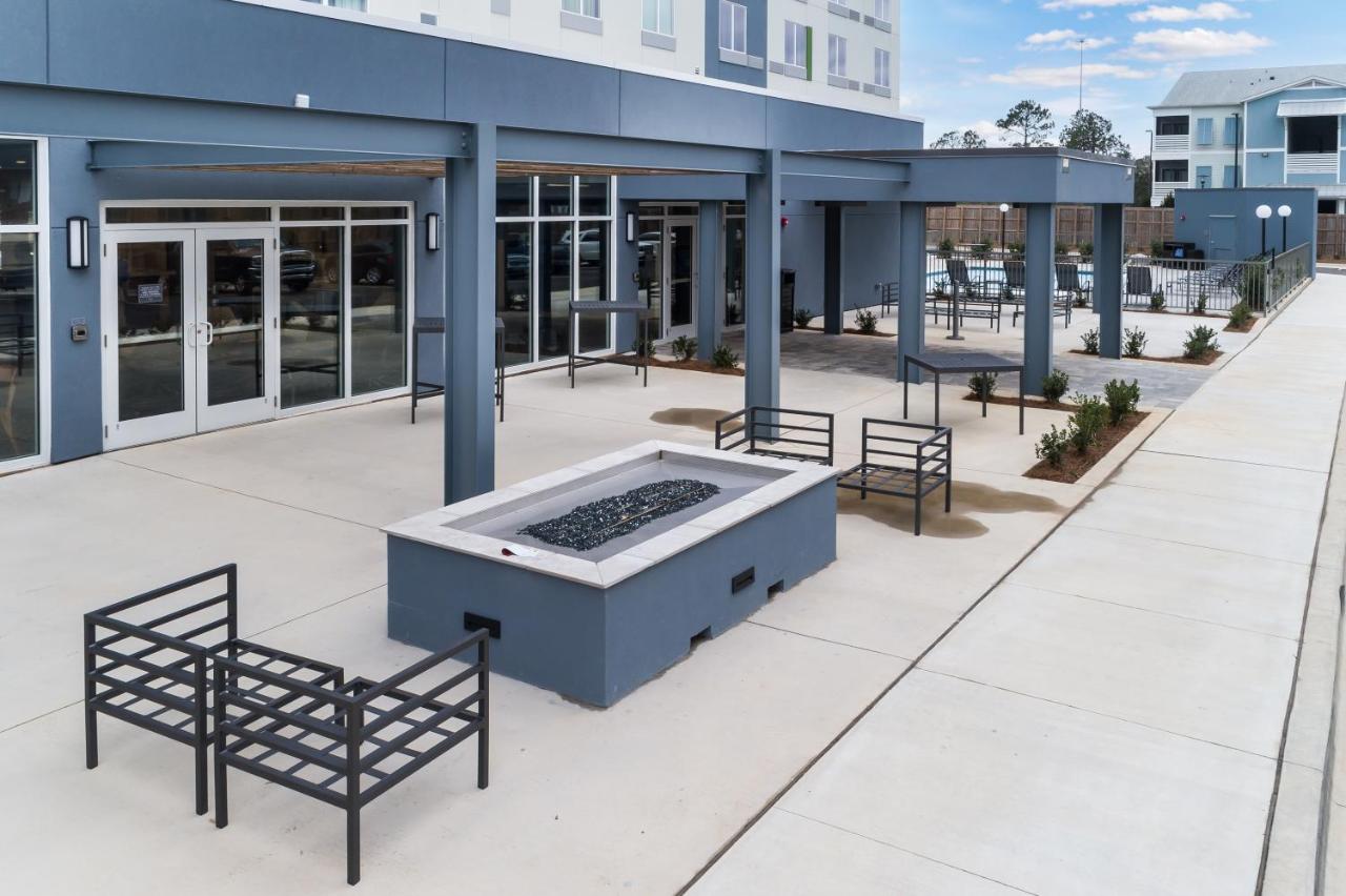  | Courtyard by Marriott Pensacola West