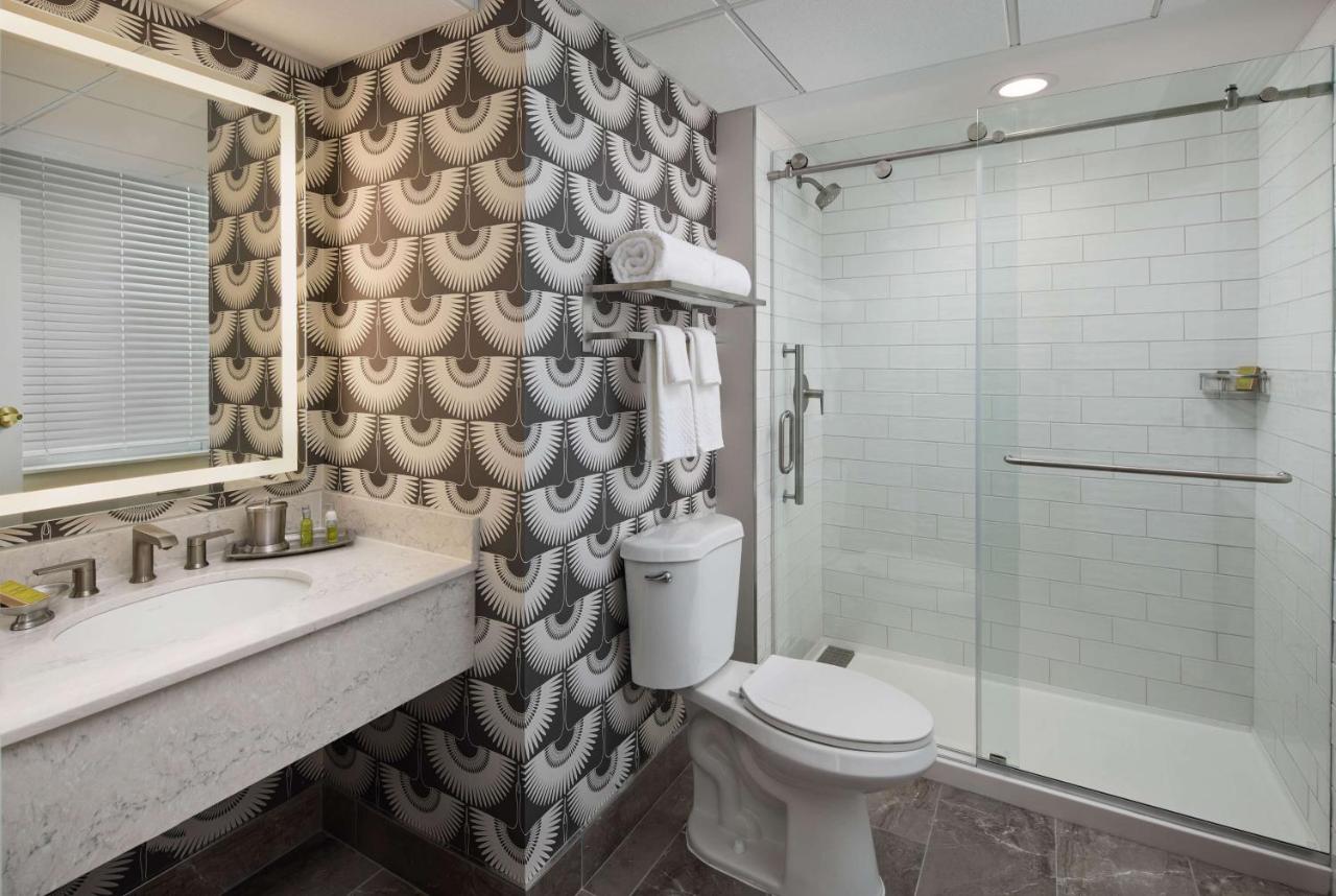 One-Bedroom King Suite at The Terrace Hotel Lakeland, Tapestry Collection by Hilton