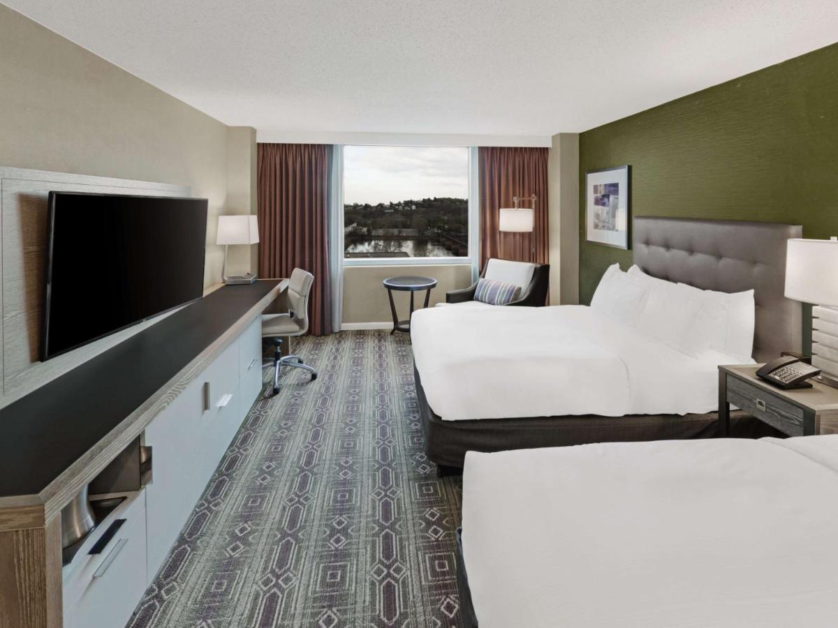 | Hilton Harrisburg near Hershey Park