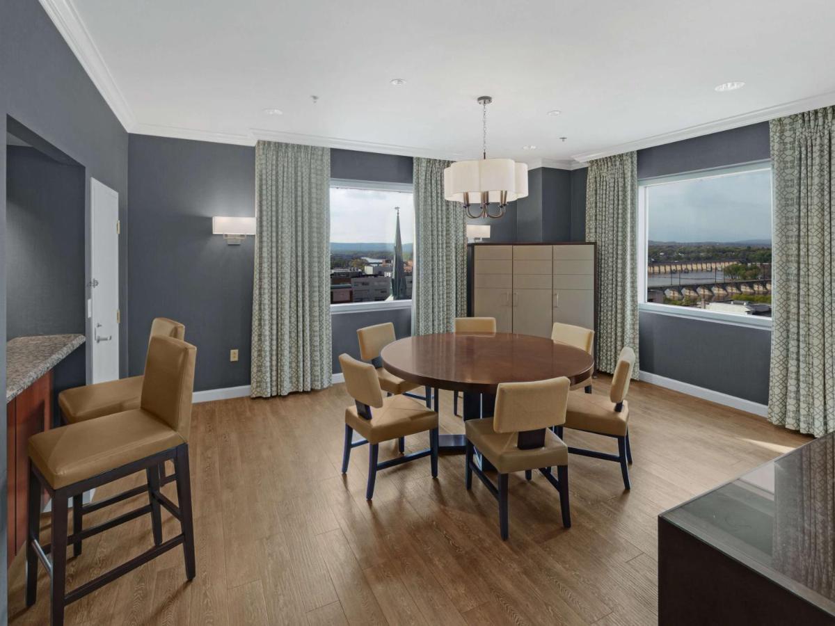 | Hilton Harrisburg near Hershey Park