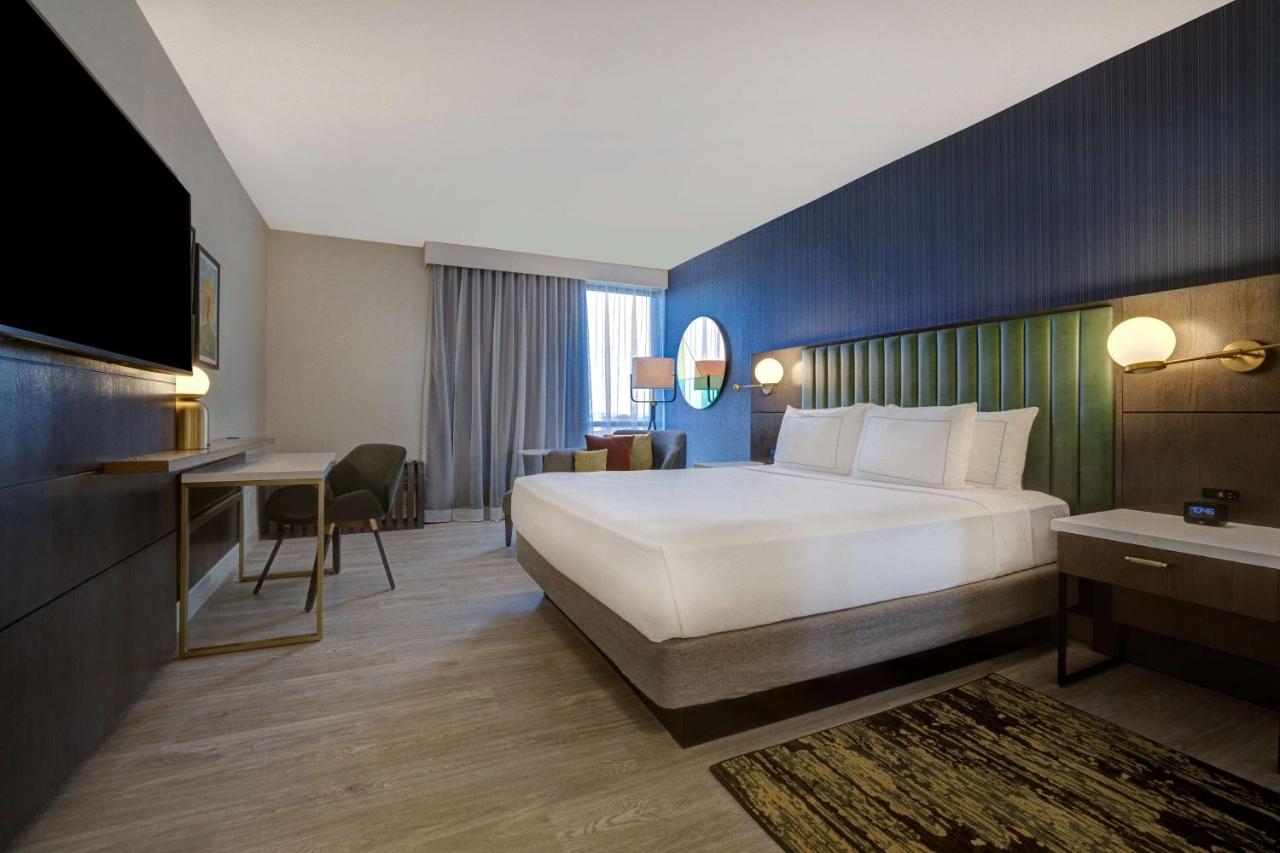 King Room at DoubleTree by Hilton Palmdale, CA