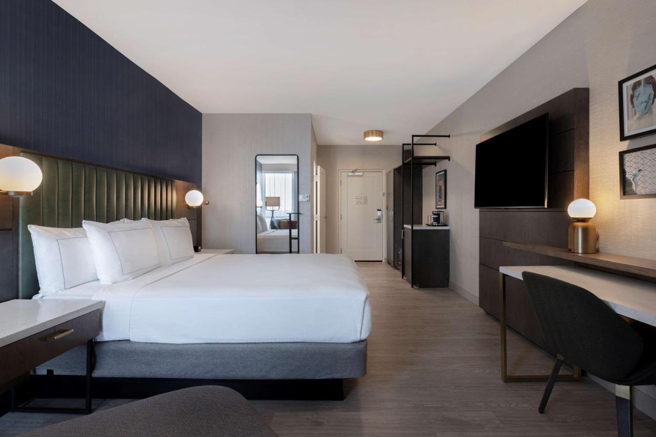 King Room at DoubleTree by Hilton Palmdale, CA