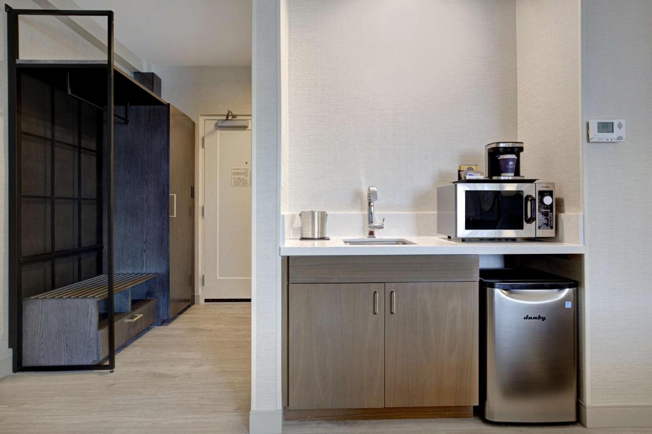 Junior King Suite at DoubleTree by Hilton Palmdale, CA