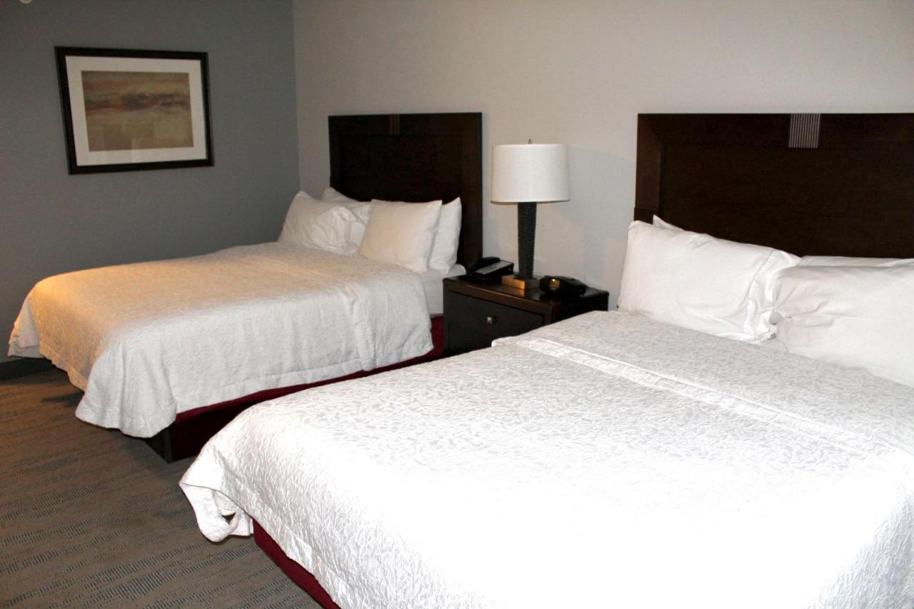 Queen Room with Two Queen Beds at Hampton Inn Indianapolis NW/Zionsville