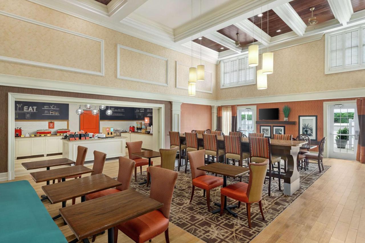 | Hampton Inn & Suites Outer Banks/Corolla