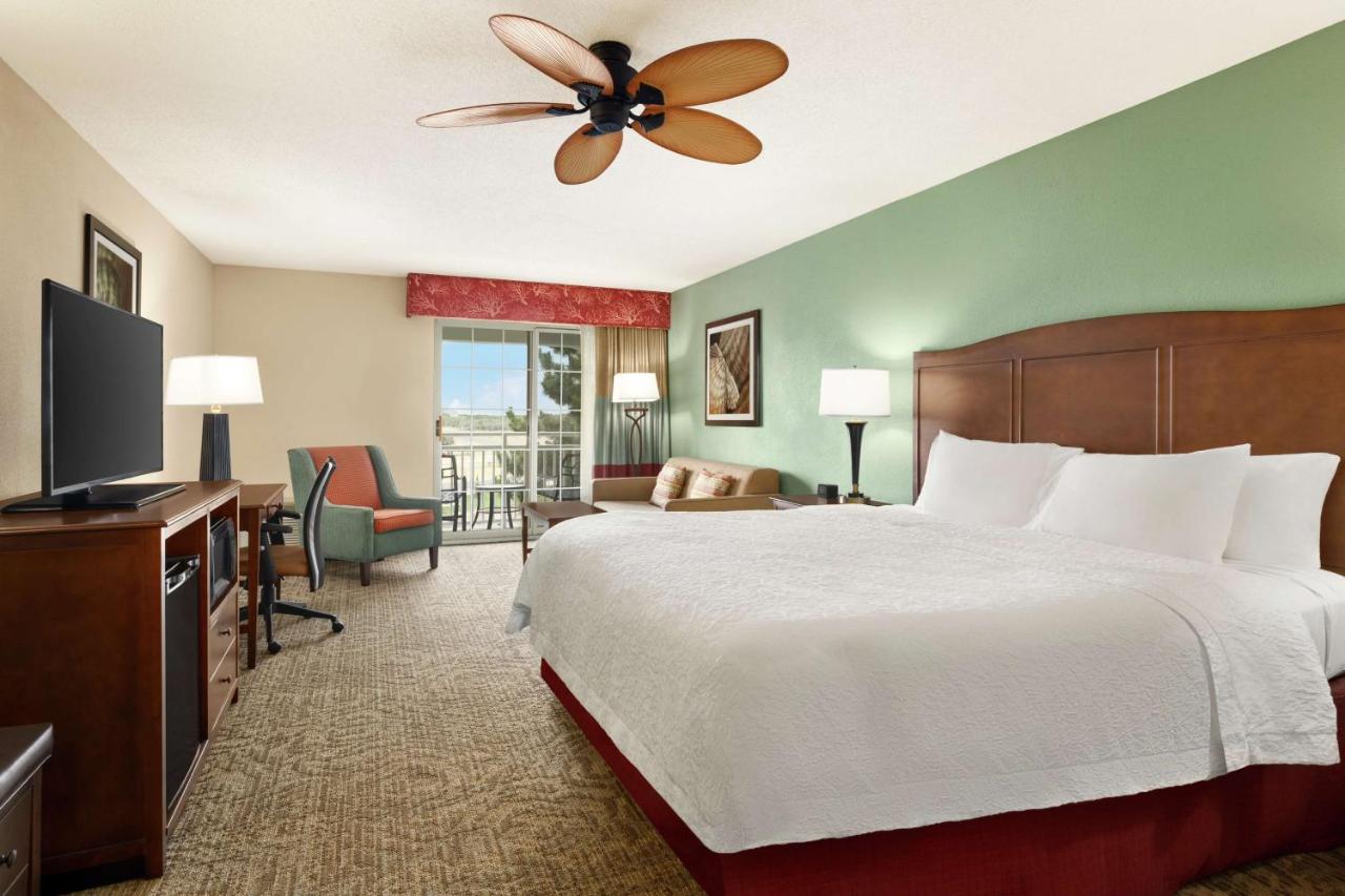 | Hampton Inn & Suites Outer Banks/Corolla