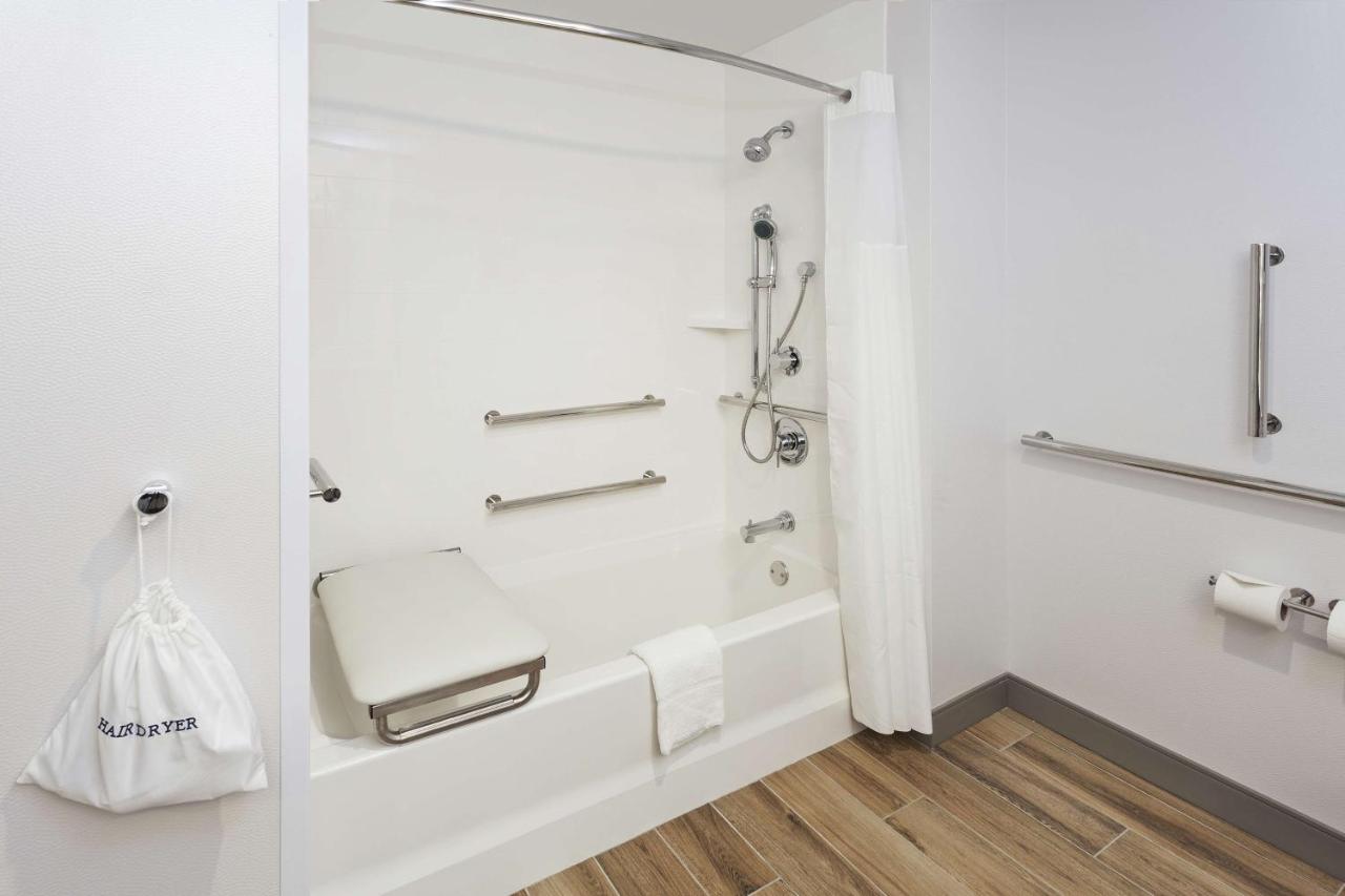 Queen Room with Two Queen Beds - Mobility Accessible/Non-Smoking at Hampton Inn & Suites Rocky Hill - Hartford South