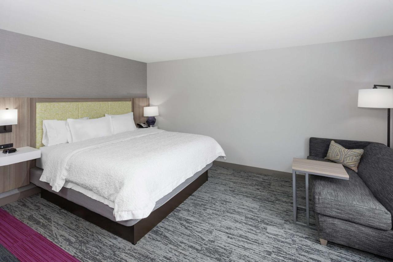 King Room - Non-Smoking at Hampton Inn & Suites Rocky Hill - Hartford South
