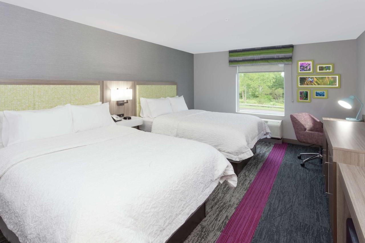 Queen Room with Two Queen Beds - Non-Smoking at Hampton Inn & Suites Rocky Hill - Hartford South