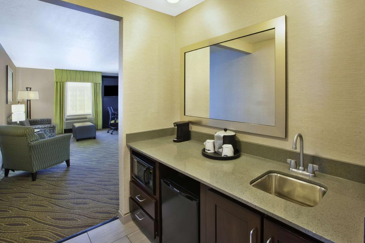 King Studio - Non-Smoking at Hampton Inn & Suites Elyria