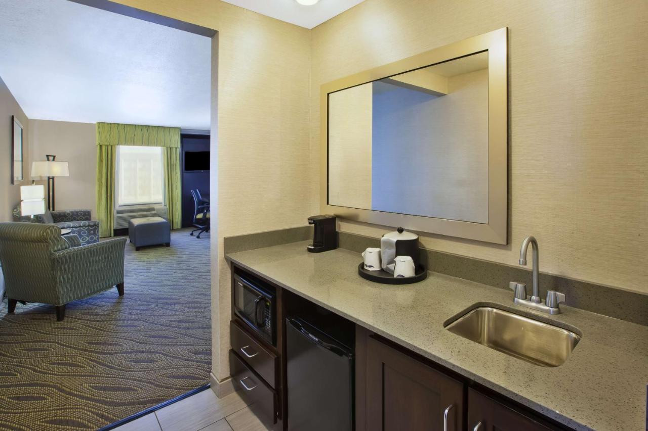 King Studio - Non-Smoking at Hampton Inn & Suites Elyria