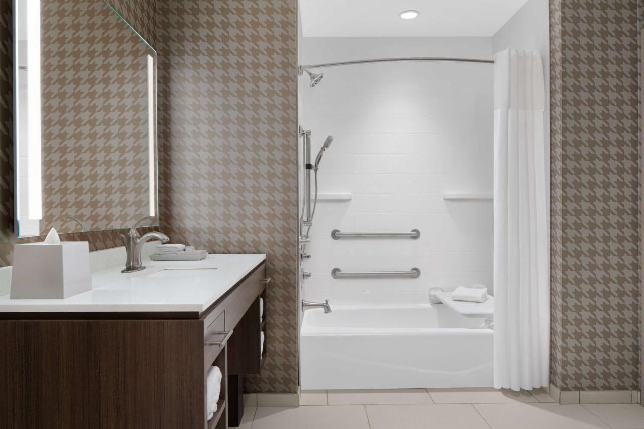 One-Bedroom King Suite - Mobility/Hearing Accessible - Non-Smoking at Home2 suites by Hilton, Carlsbad, New Mexico