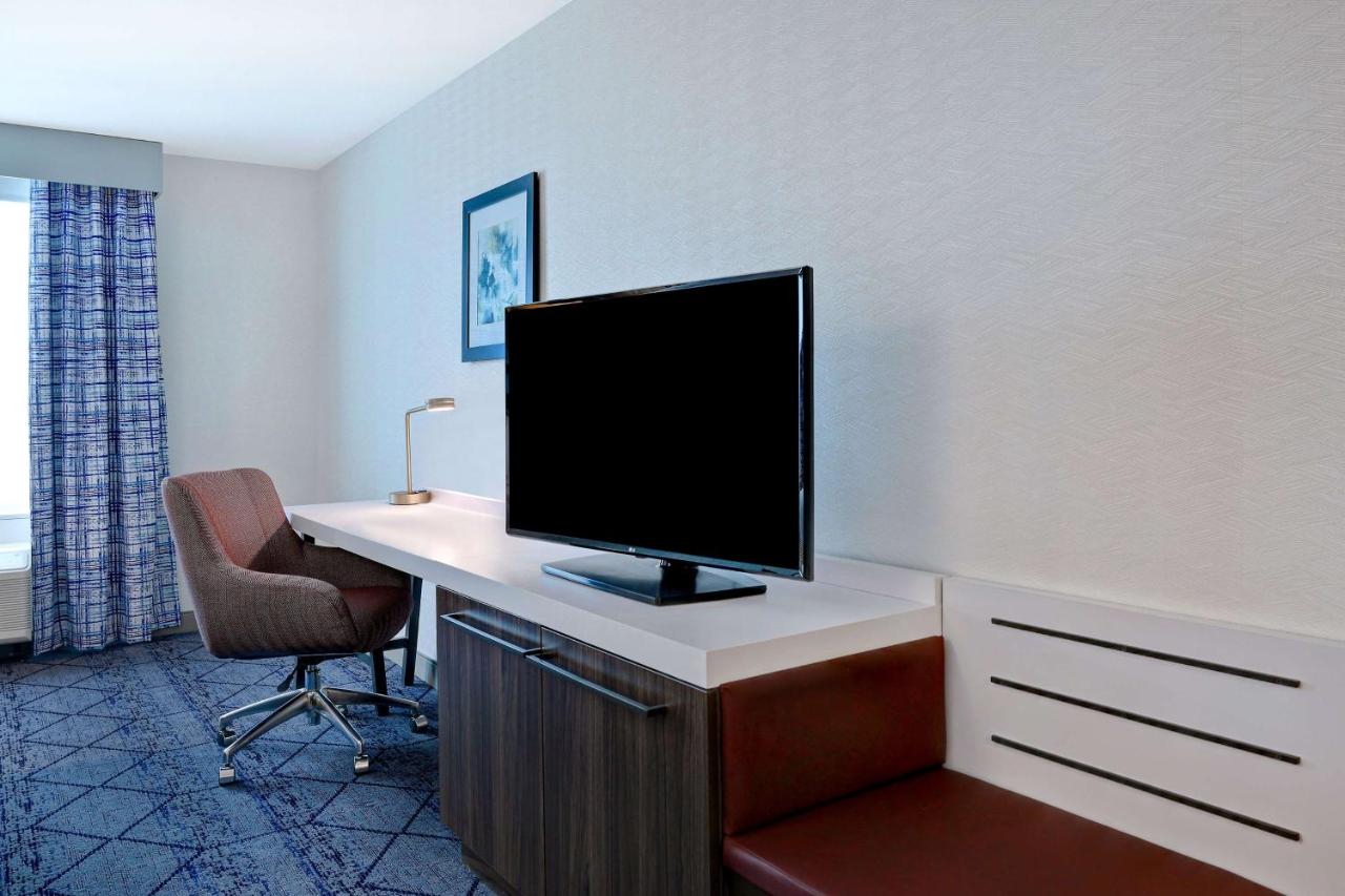 King Room - Hearing Accessible at Hilton Garden Inn Cedar Rapids