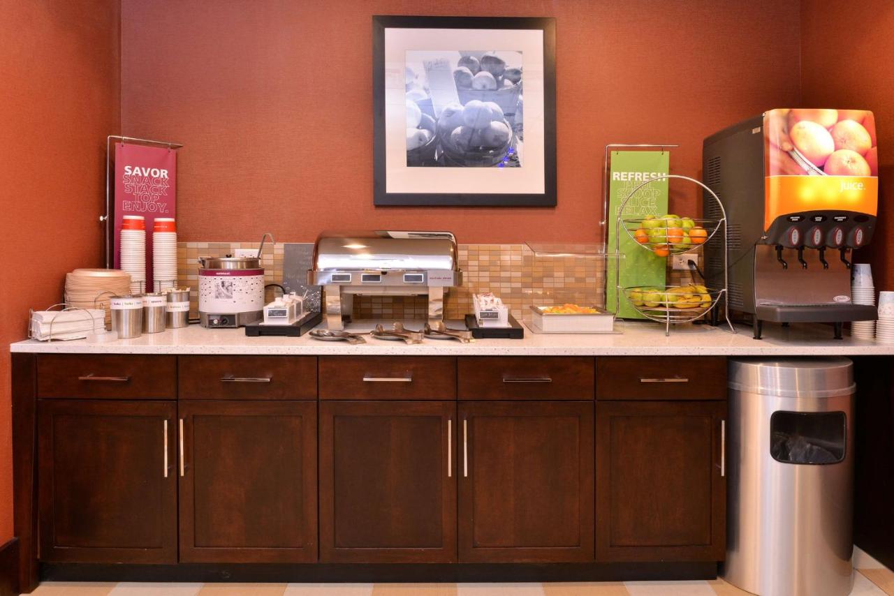 | Hampton Inn Potsdam