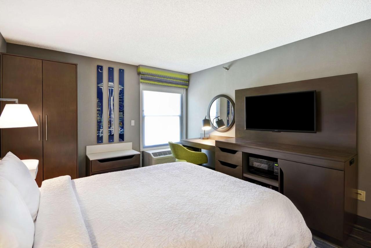 King Room - Non-Smoking at Hampton Inn Seattle/Southcenter