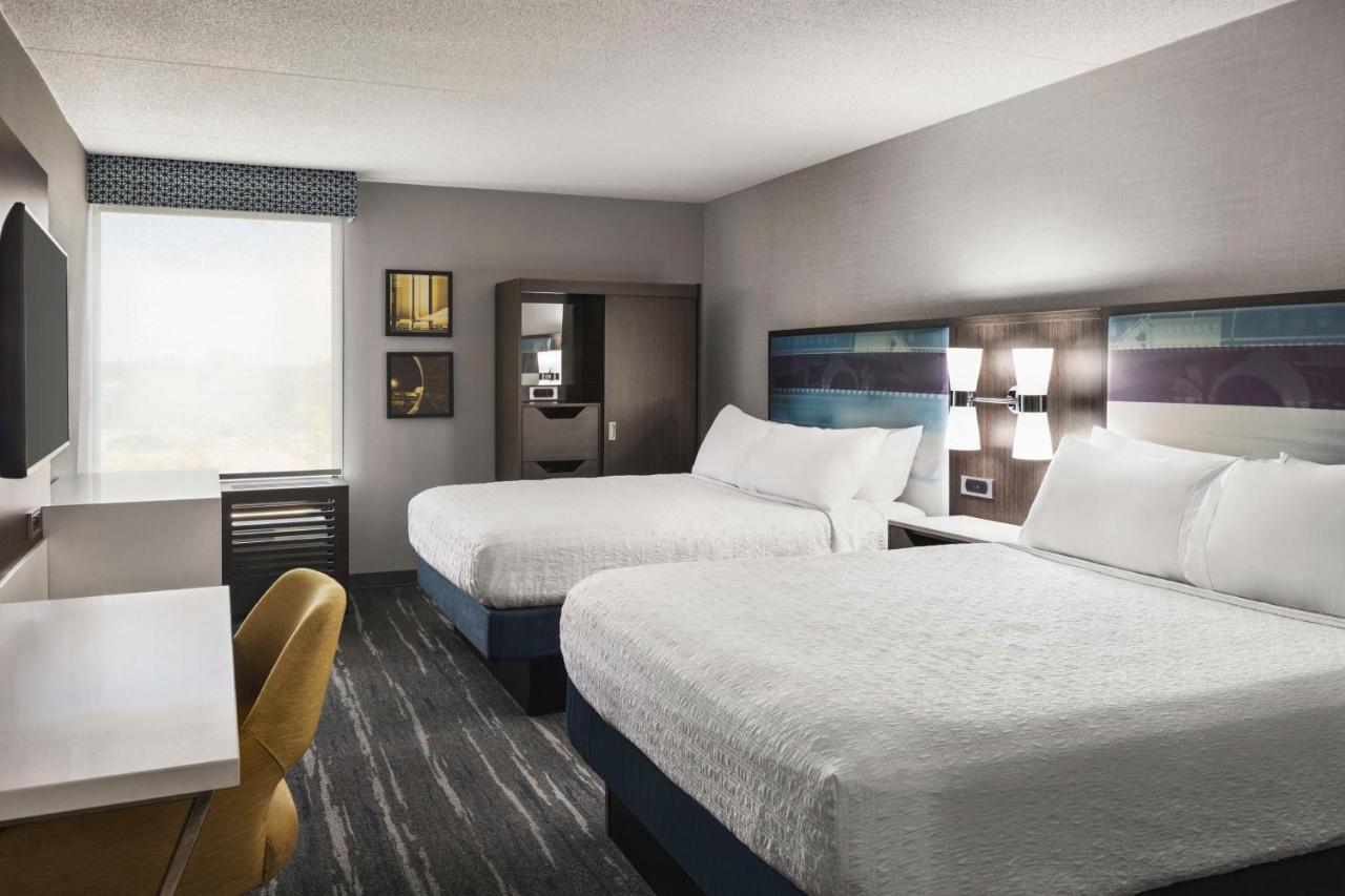 Queen Room with Two Queen Beds - Non-Smoking at Hampton Inn Chicago-O'Hare International Airport