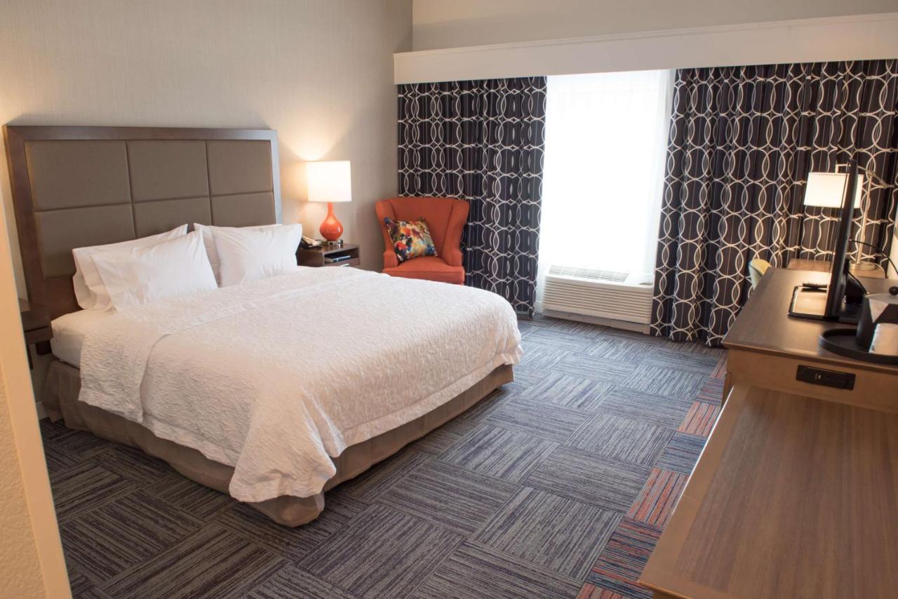 King Room with Sofa Bed - Non-Smoking at Hampton Inn & Suites Bay City