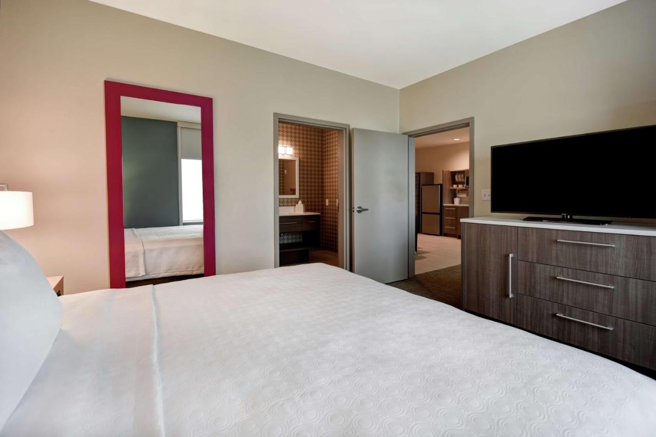 One-Bedroom King Suite - Non-Smoking at Home2 Suites by Hilton Harvey New Orleans Westbank