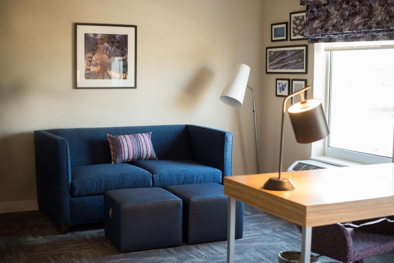 | Hampton Inn & Suites Warrington Horsham