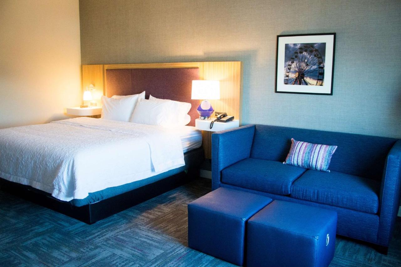 | Hampton Inn & Suites Warrington Horsham