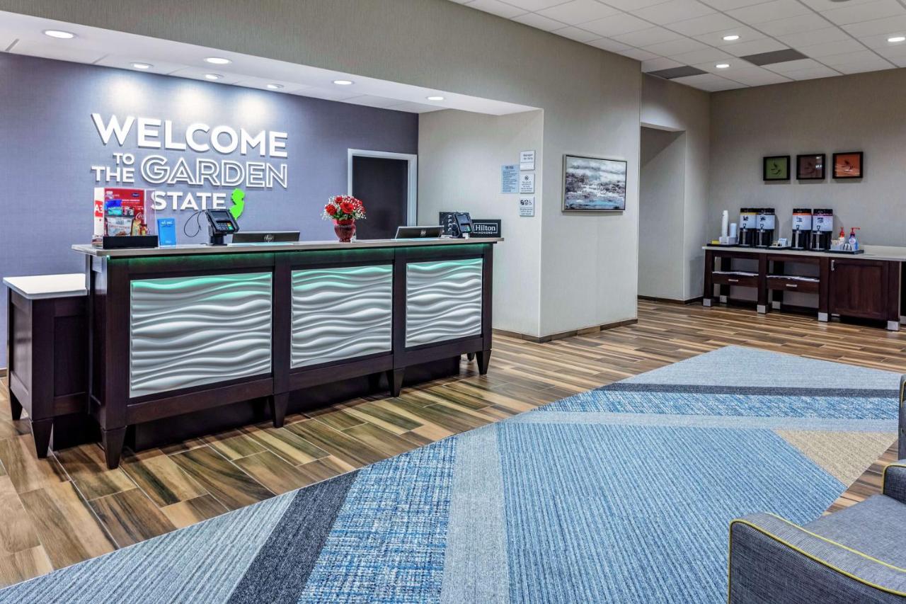 | Hampton Inn Cranbury