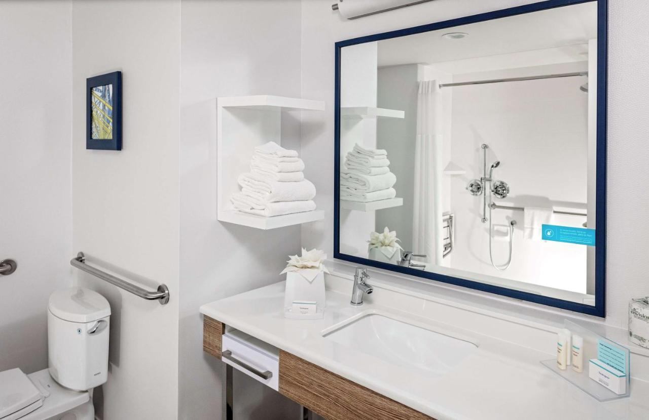 | Hampton Inn Cranbury
