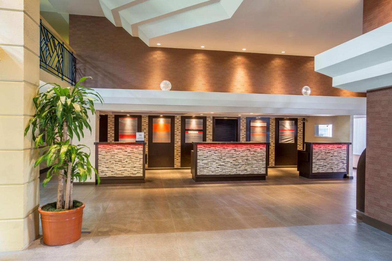 | Embassy Suites by Hilton Piscataway Somerset
