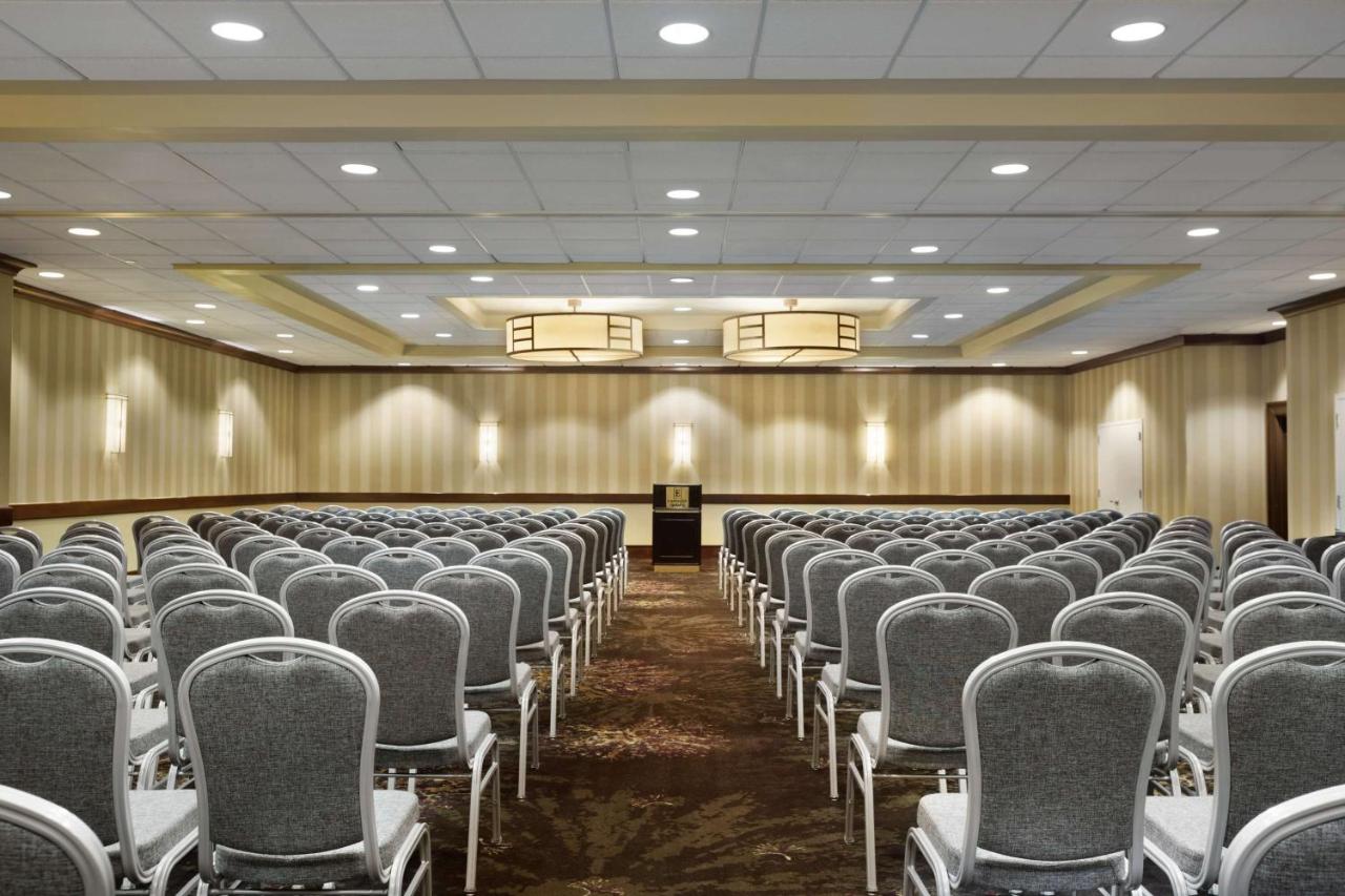 | Embassy Suites by Hilton Piscataway Somerset