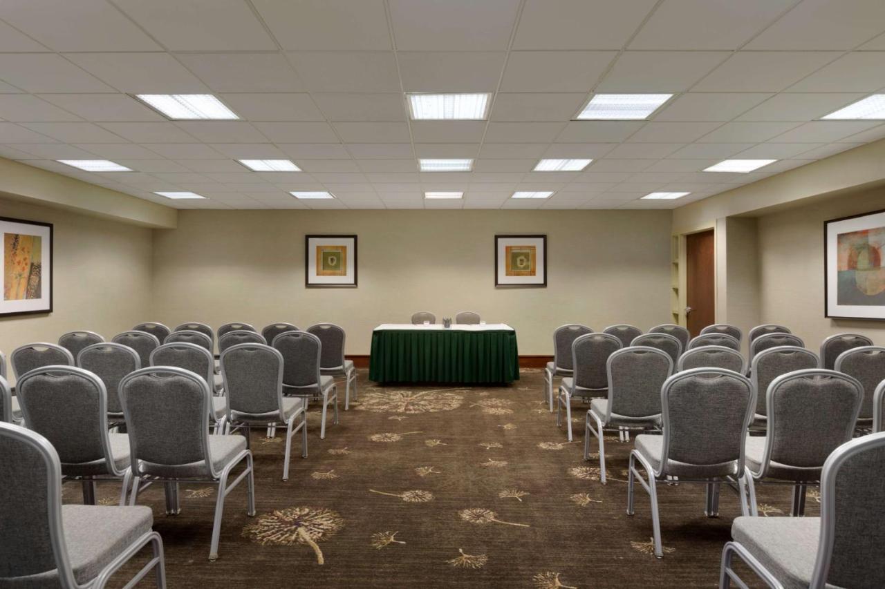  | Embassy Suites by Hilton Piscataway Somerset