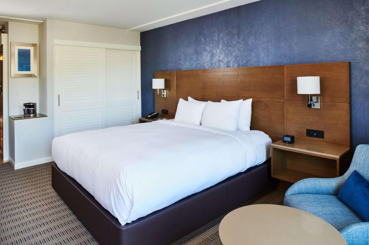 Deluxe King Room - Non-Smoking at DoubleTree by Hilton Torrance - South Bay