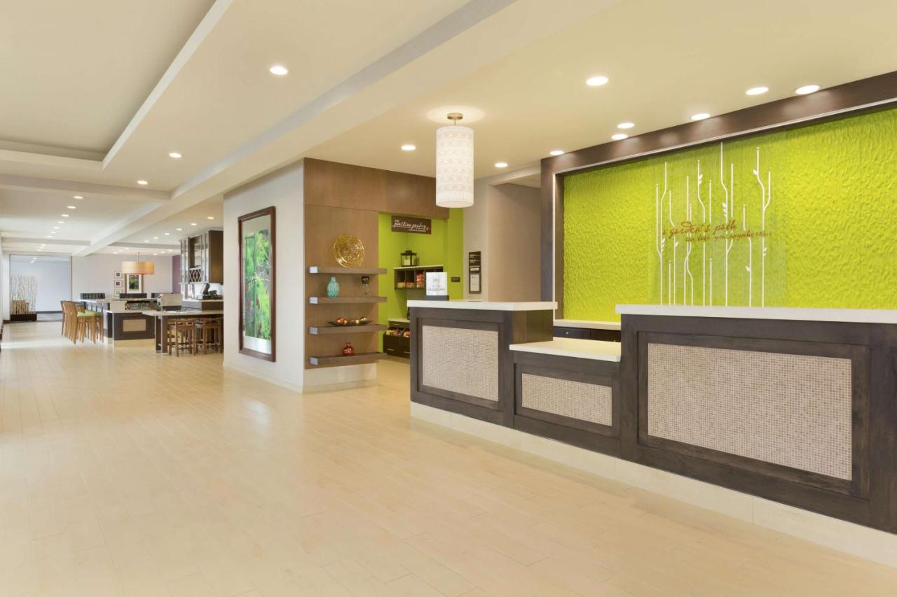 | Hilton Garden Inn Pittsburgh Airport South-Robinson Mall