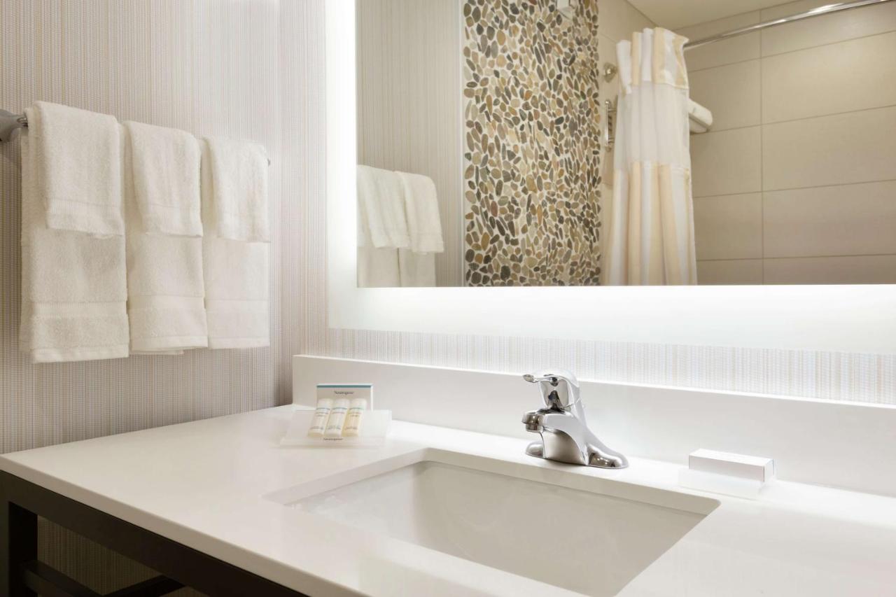  | Hilton Garden Inn Pittsburgh Airport South-Robinson Mall