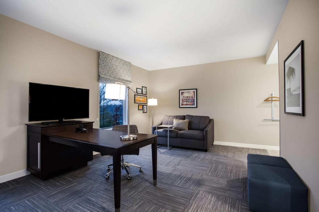 | Hampton Inn Rochester Penfield, Ny
