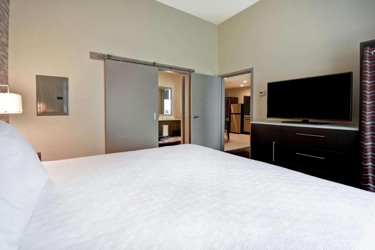 One-Bedroom King Suite - Non-Smoking at Home2 Suites by Hilton Amherst Buffalo